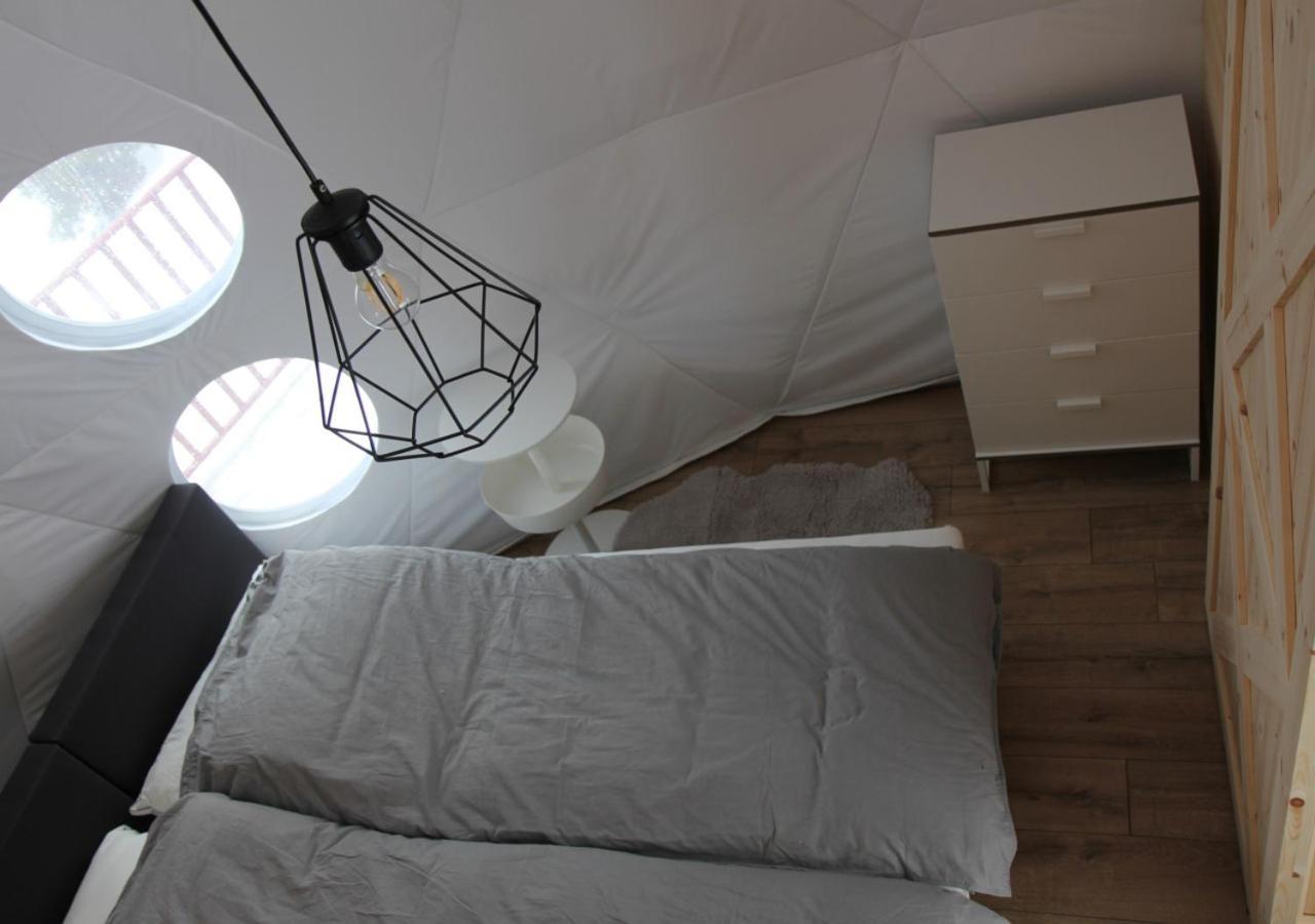 Bed and Breakfast Glamping Gliczarow Klapnioki Lesnica  Экстерьер фото