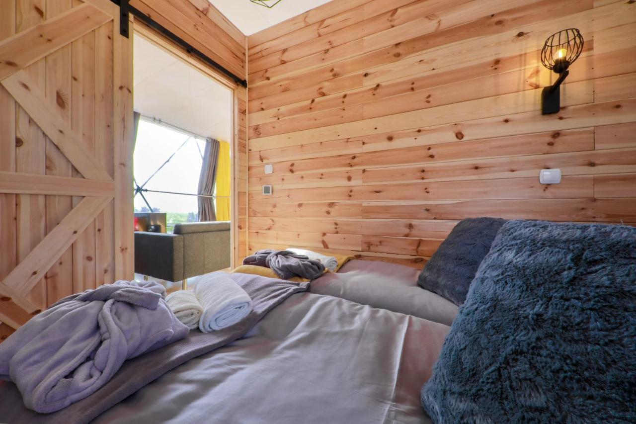 Bed and Breakfast Glamping Gliczarow Klapnioki Lesnica  Экстерьер фото
