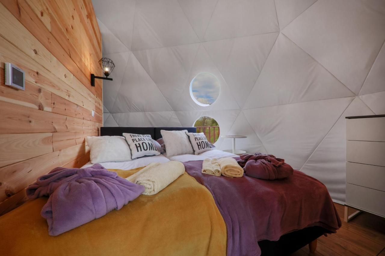 Bed and Breakfast Glamping Gliczarow Klapnioki Lesnica  Экстерьер фото